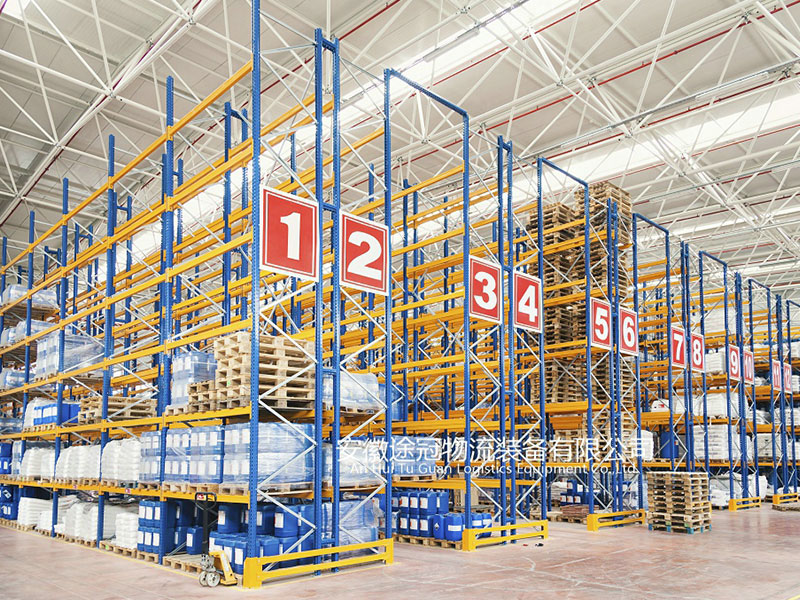 仓库地坪如何选择？四大仓库地坪优缺点分析