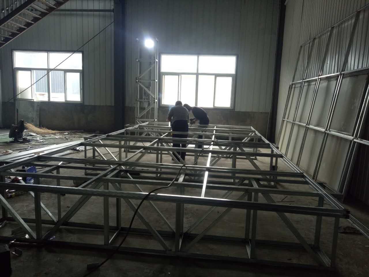 围挡施工中