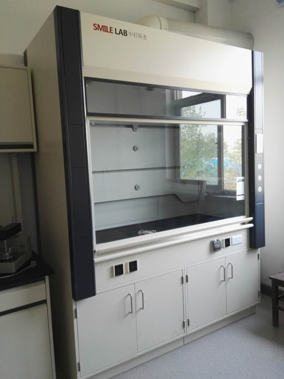 怎么選擇一款真正適合自己的實驗室通風柜產品？