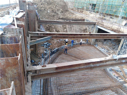 金恒福广场车道支护工程施工现场4