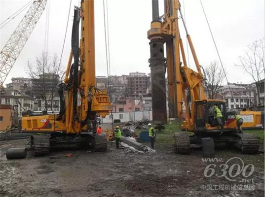 Cloud Zoom small image