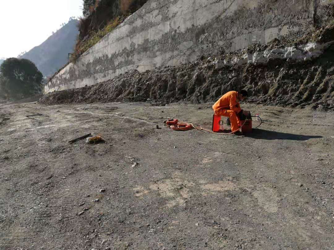 四川EH4地热井勘查