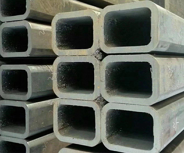 镀锌方管