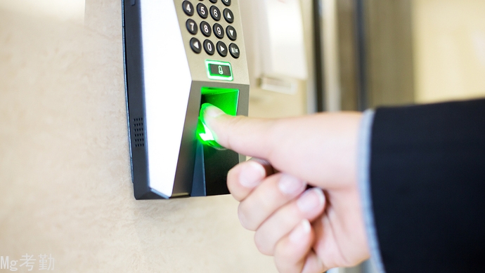 防止代“打卡”，单位启用了指纹考勤机，指纹信息安全有保障吗?