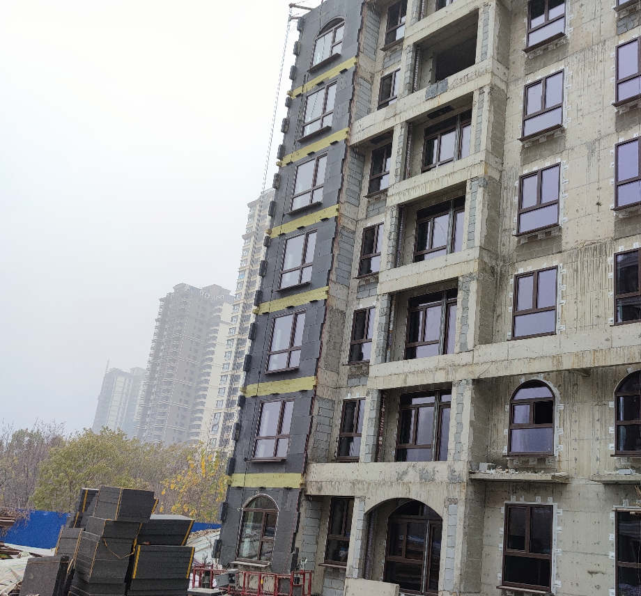 被动房外墙保温施工