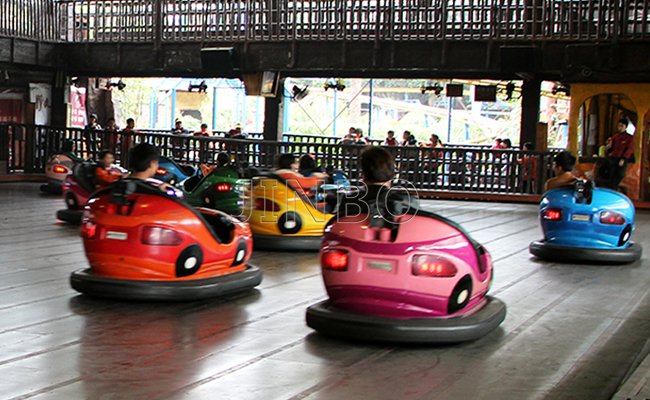 地网碰碰车厂家导电地板安装注意事项