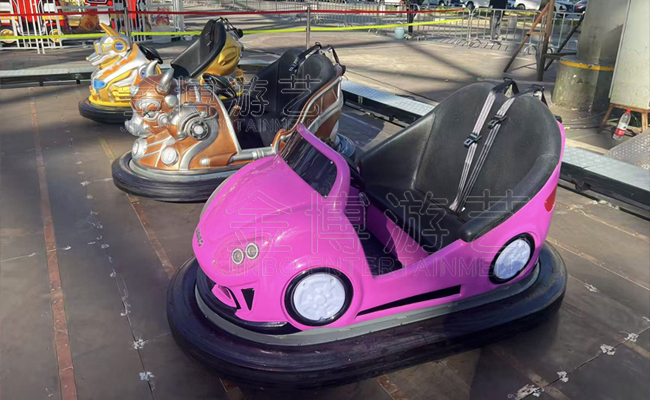 碰碰车.jpg 展会回顾丨金博游艺第17届中山游博会-碰碰车.jpg