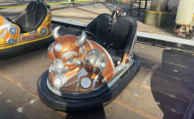 金牛碰碰车.jpg 展会回顾丨金博游艺第17届中山游博会-碰碰车.jpg