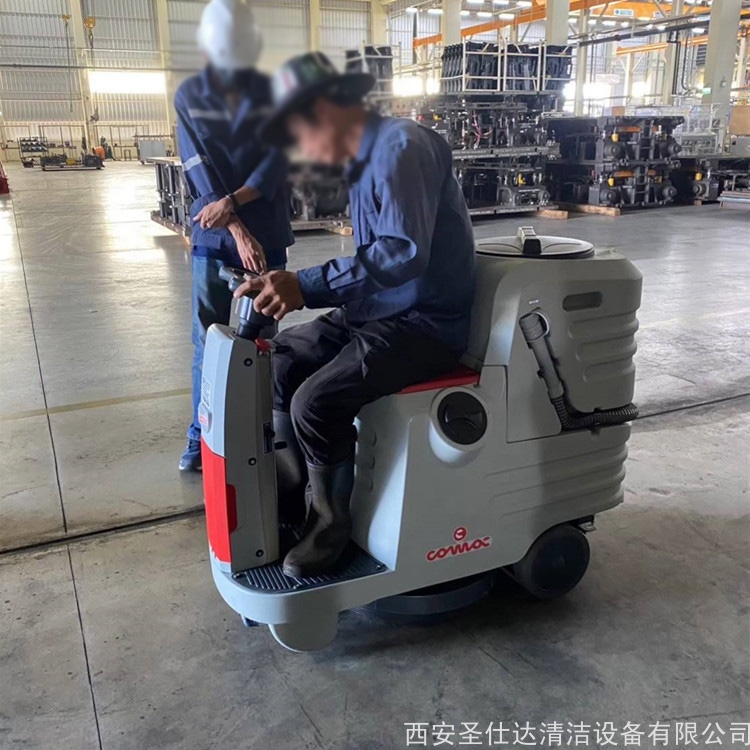 汽车配件厂驾驶式洗地机INNOVA22B (3).jpg