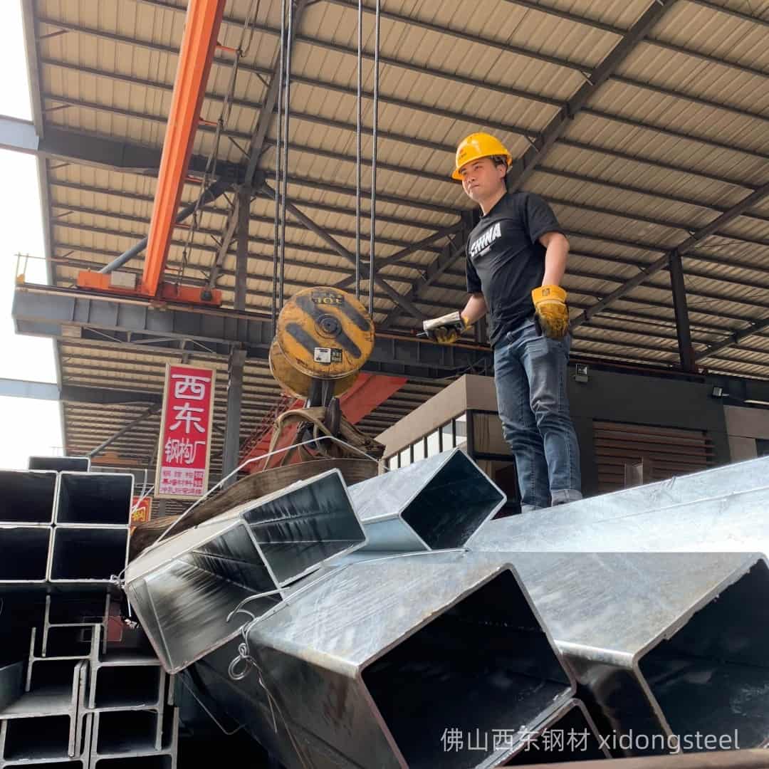 140*80*4.25方管实物图片